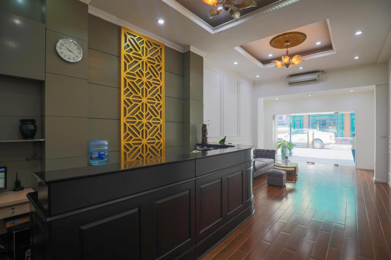 Trang Tien Hotel Hanoi Buitenkant foto