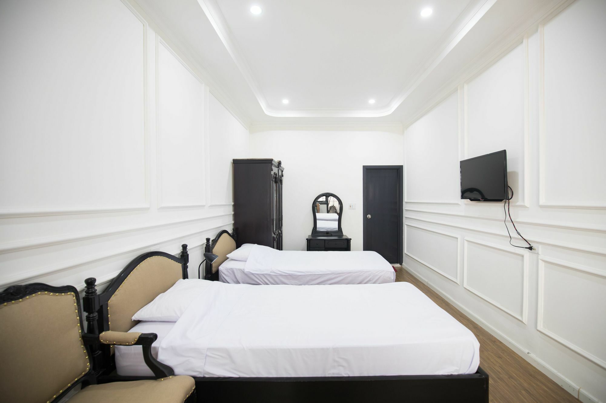 Trang Tien Hotel Hanoi Buitenkant foto